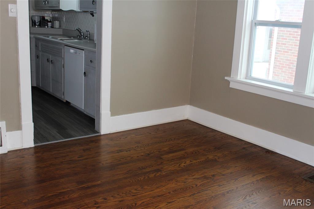 2719 Gerson Avenue Godfrey, IL 62002 - Photo 6 of 23