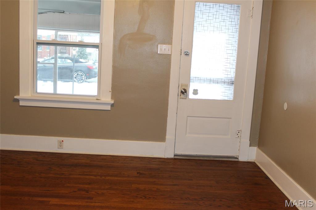 2719 Gerson Avenue Godfrey, IL 62002 - Photo 7 of 23