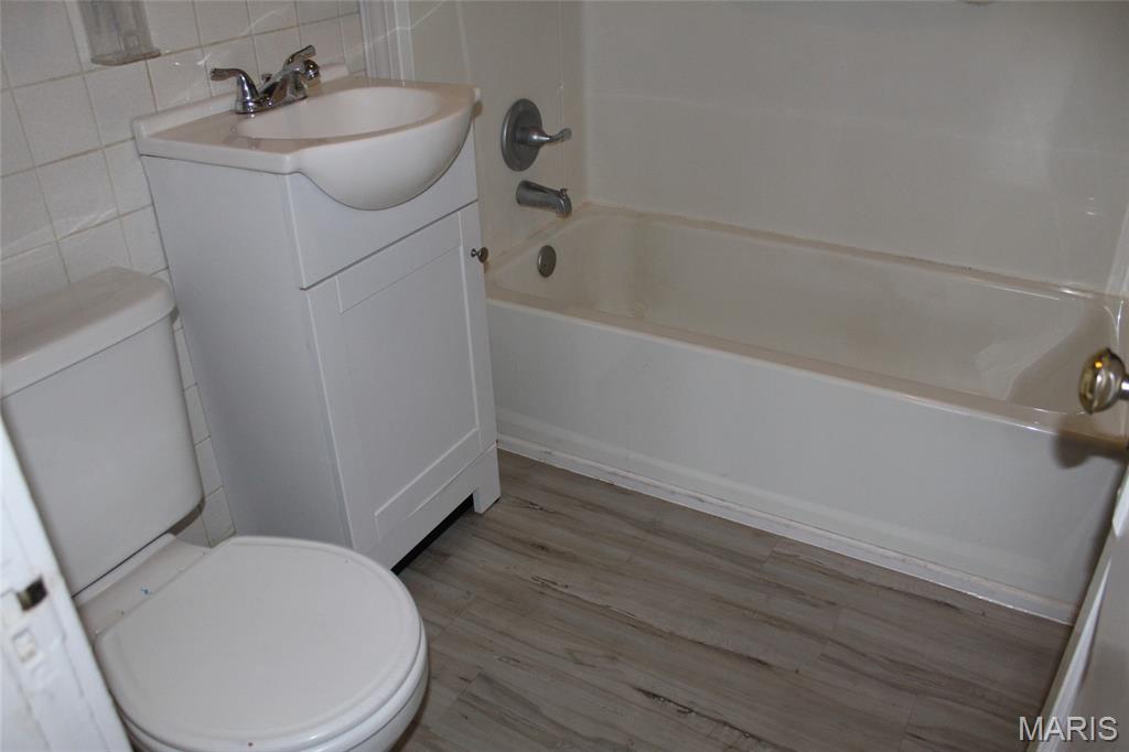 2719 Gerson Avenue Godfrey, IL 62002 - Photo 9 of 23