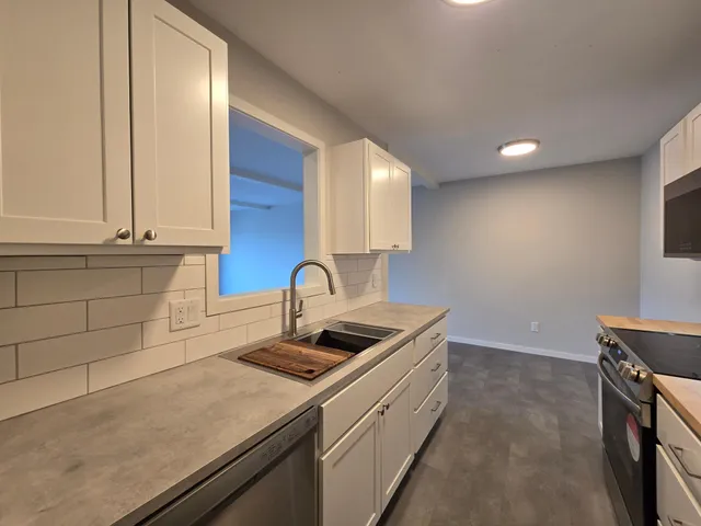 $109,000 | 2005 East 122nd Street, Unit A23, Burnsville, MN 55337