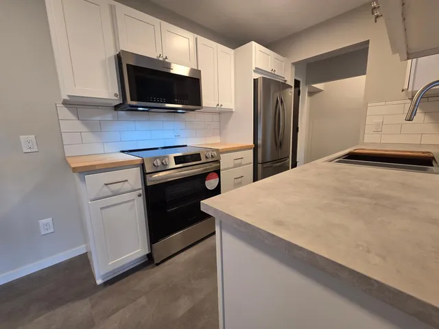 $109,000 | 2005 East 122nd Street, Unit A23, Burnsville, MN 55337