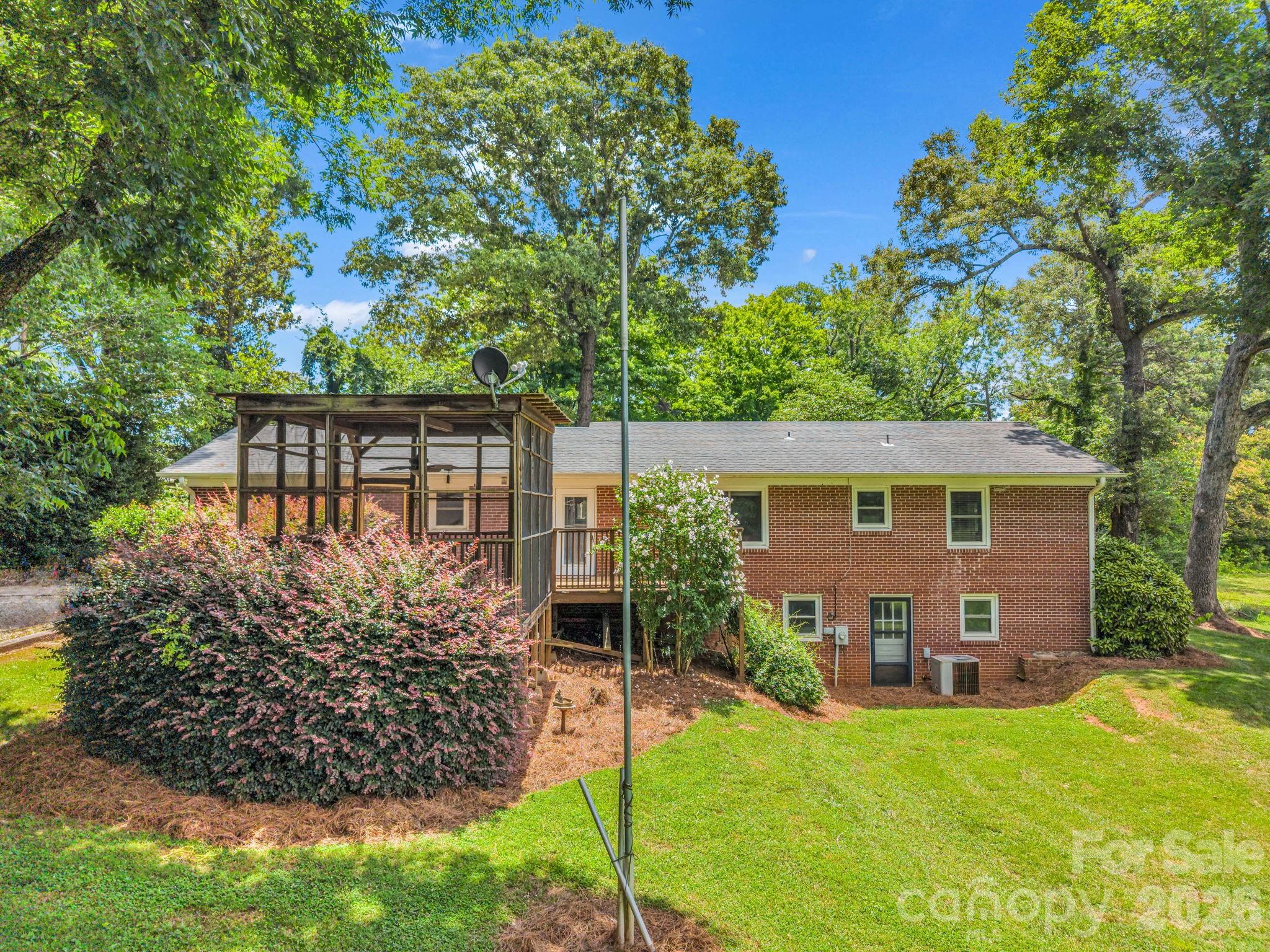 184 Edwards Street Rutherfordton, NC 28139 - Photo 6 of 47