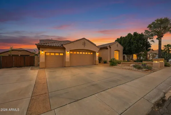 $784,900 | 22028 North 80th Avenue, Peoria, AZ 85383
