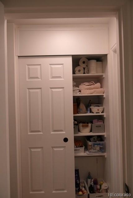 830 20th Street, Unit 303 Boulder, CO 80302 - Photo 24 of 28 a view of an empty walk in closet