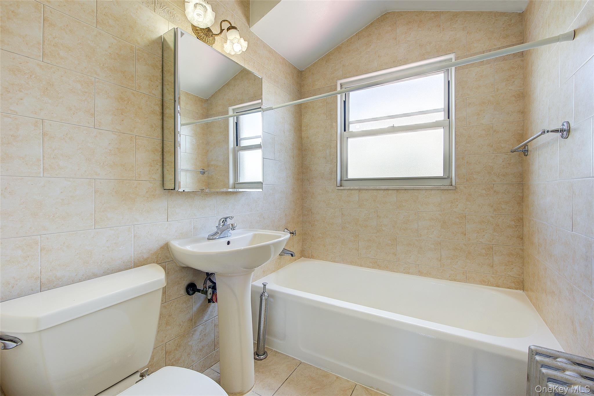 85-62 66th Road Queens, NY 11374 - Photo 33 of 43