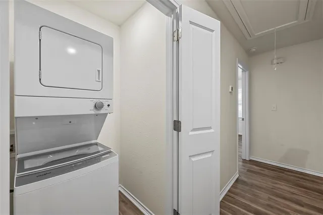 $1,275 | 105 Southeast 4th Street, Unit 1, Kerens, TX 75144