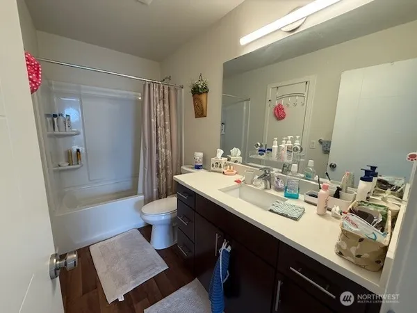 $3,900 | 3525 164th Place Southwest, Lynnwood, WA 98037