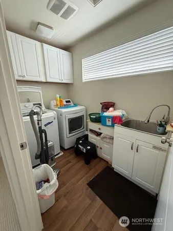 $3,900 | 3525 164th Place Southwest, Lynnwood, WA 98037