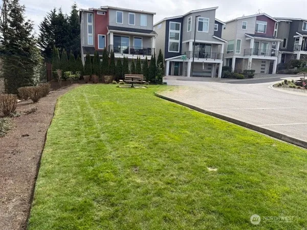$3,900 | 3525 164th Place Southwest, Lynnwood, WA 98037
