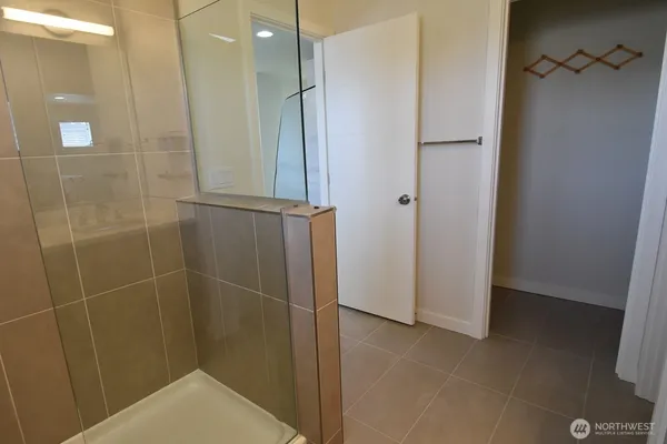 $3,650 | 3525 164th Place Southwest, Lynnwood, WA 98037