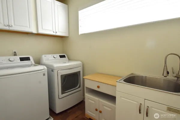 $3,650 | 3525 164th Place Southwest, Lynnwood, WA 98037