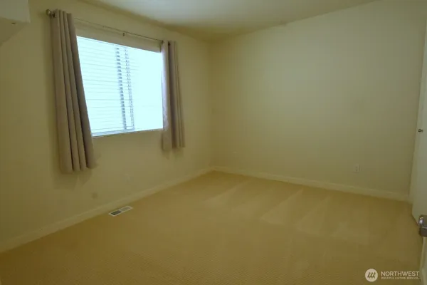 $3,650 | 3525 164th Place Southwest, Lynnwood, WA 98037