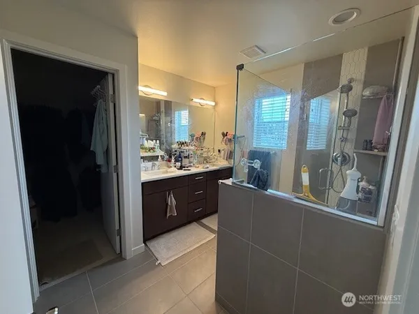 $3,900 | 3525 164th Place Southwest, Lynnwood, WA 98037