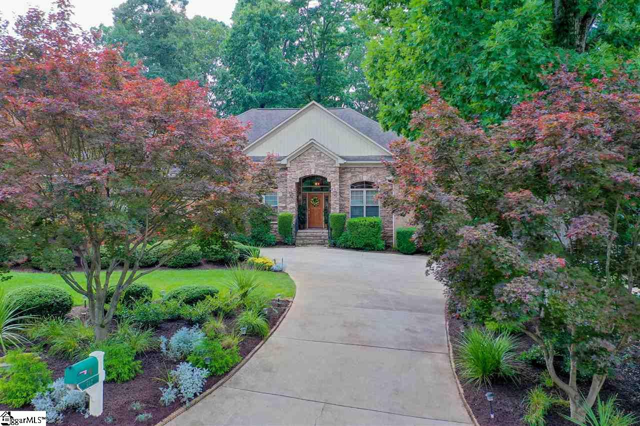 712 Carriage Hill Road Simpsonville, SC 29681 - Photo 2 of 36 Gallery Image 2