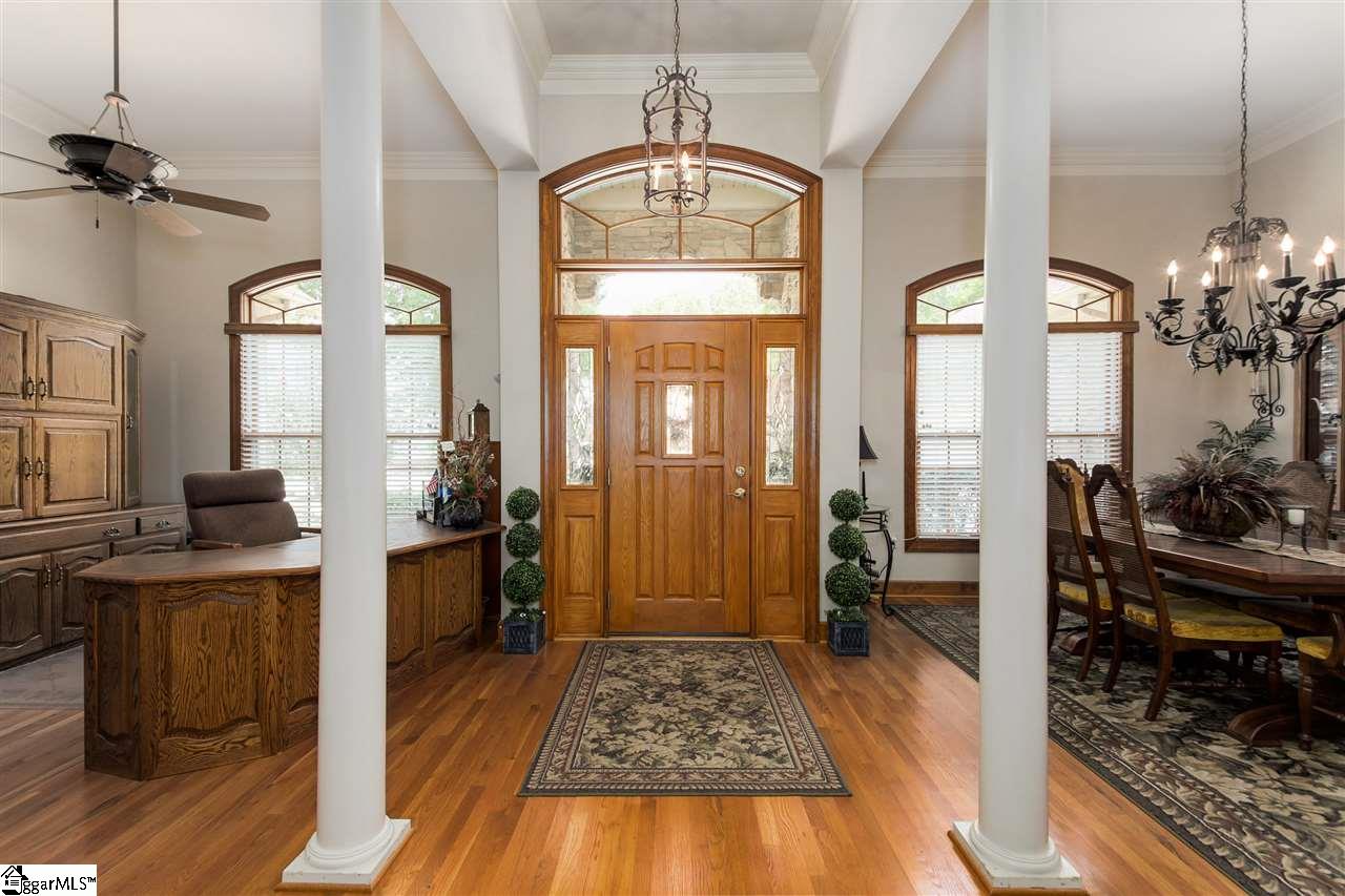 712 Carriage Hill Road Simpsonville, SC 29681 - Photo 3 of 36 Gallery Image 3