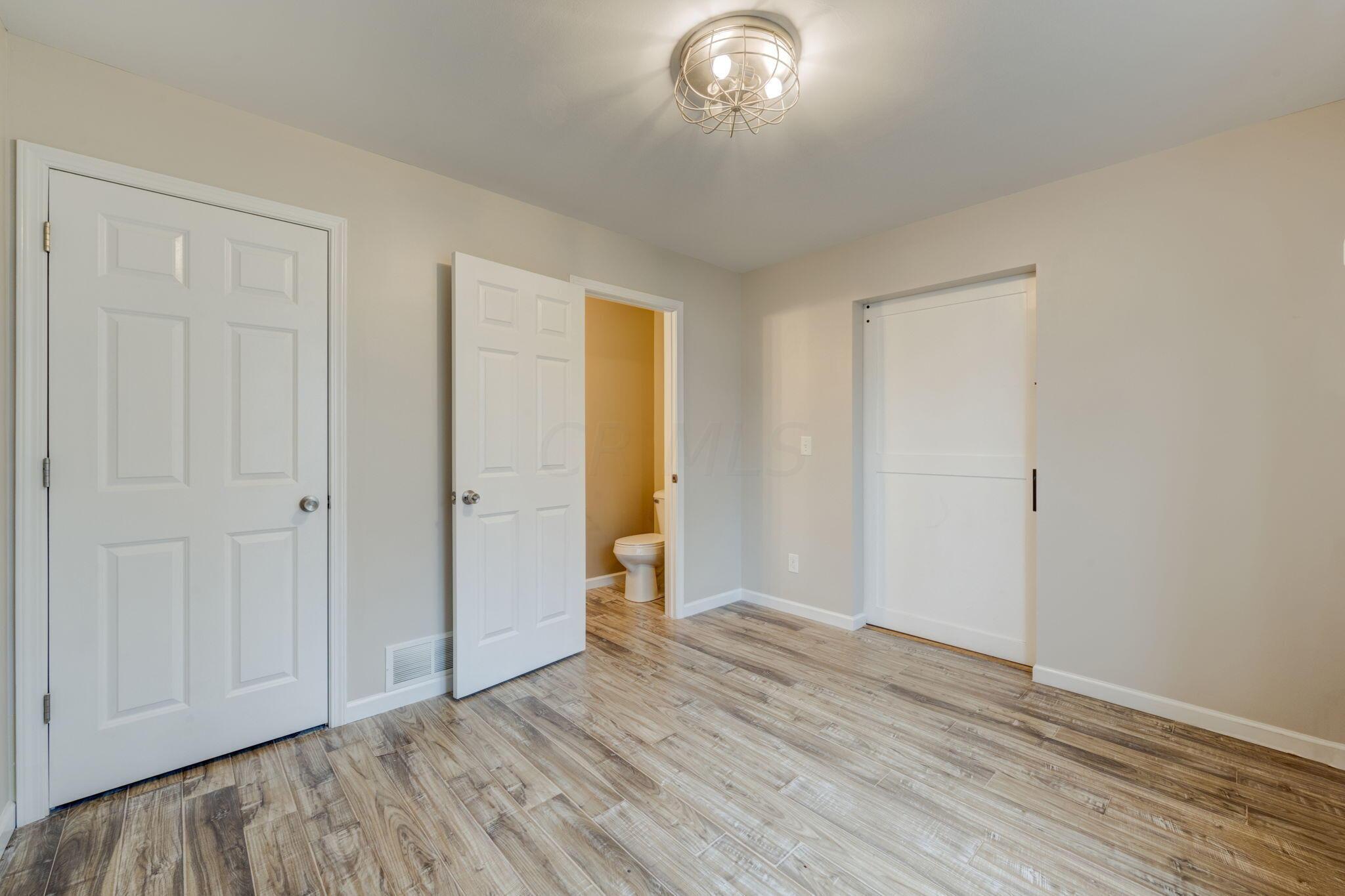 621 Garden Road Columbus, OH 43214 - Photo 10 of 38 1st Floor Office suite or Family