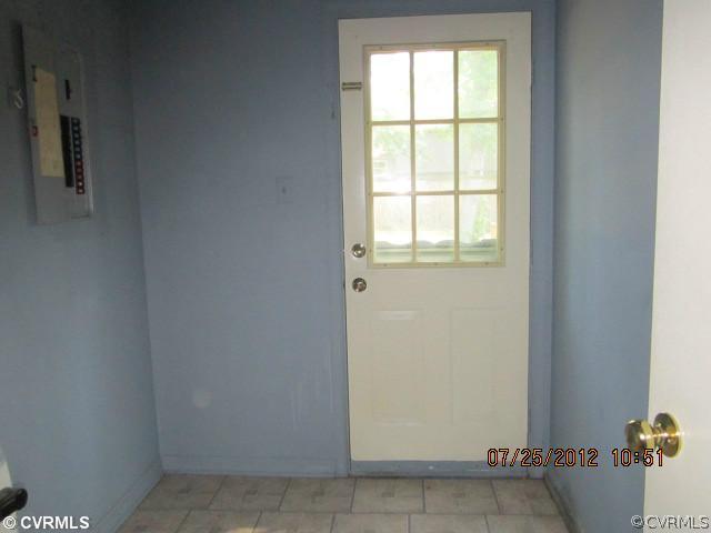 1619 Westbrook Road Hopewell, VA 23860 - Photo 11 of 12 Laundry