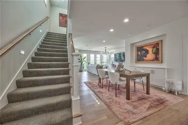 $999,900 | 732 West 45th Street, Kansas City, MO 64111