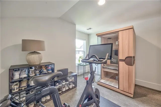 $999,900 | 732 West 45th Street, Kansas City, MO 64111