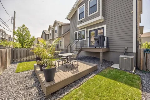 $999,900 | 732 West 45th Street, Kansas City, MO 64111