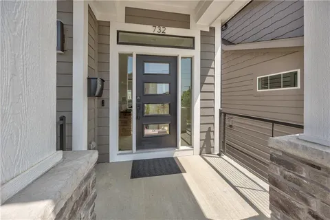 $999,900 | 732 West 45th Street, Kansas City, MO 64111