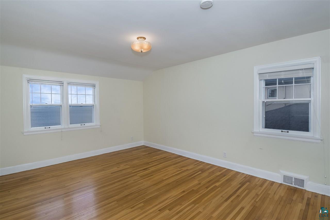 5236 London Road Duluth, MN 55804 - Photo 11 of 15 Gallery Image 11