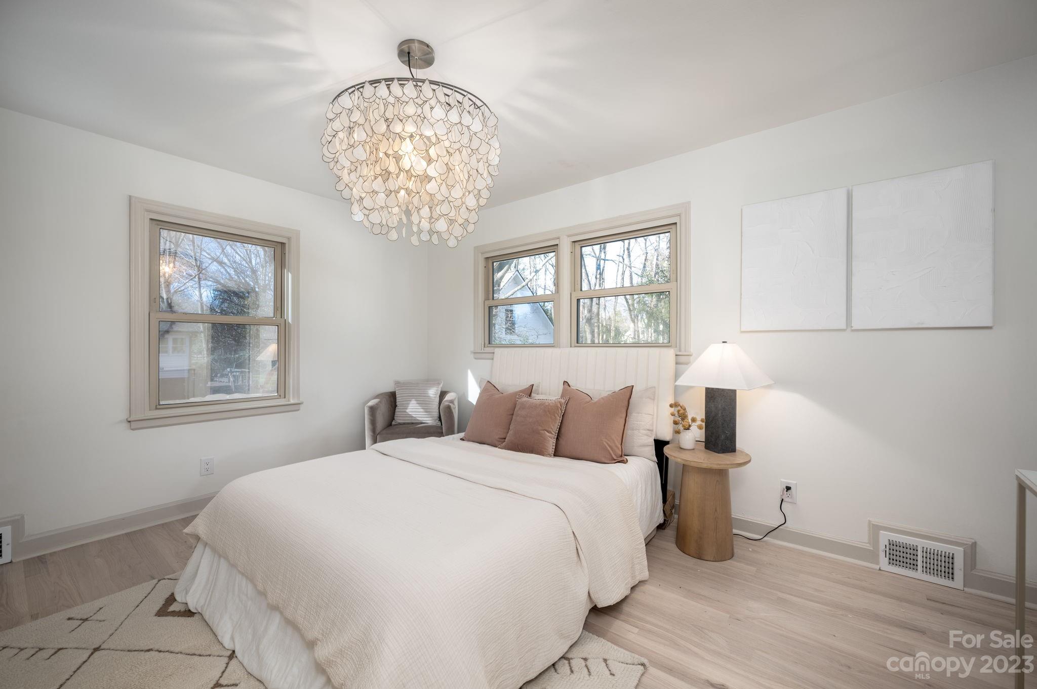 501 Boyce Road Charlotte, NC 28211 - Photo 15 of 34 Gallery Image 15