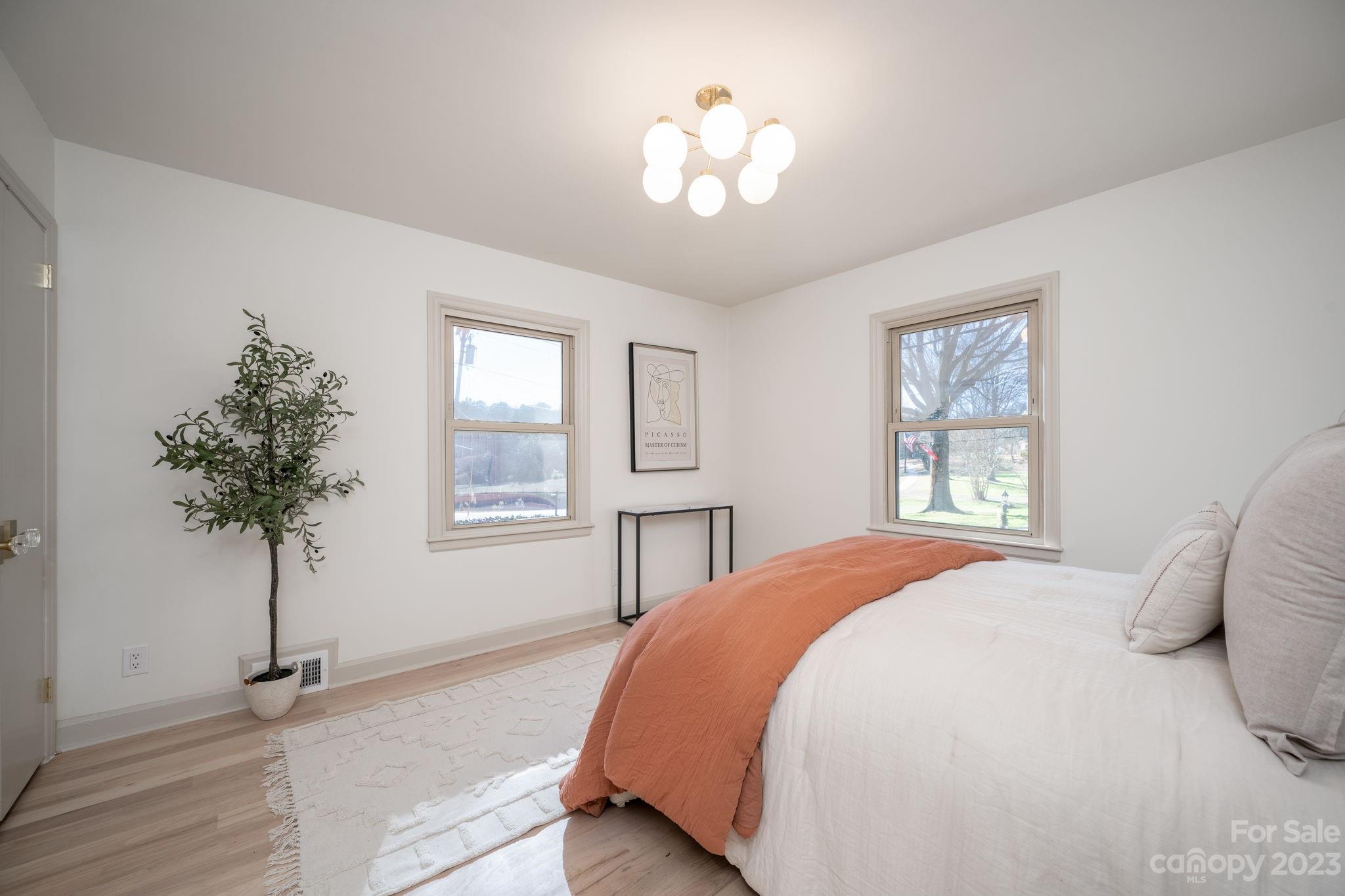 501 Boyce Road Charlotte, NC 28211 - Photo 18 of 34 Gallery Image 18