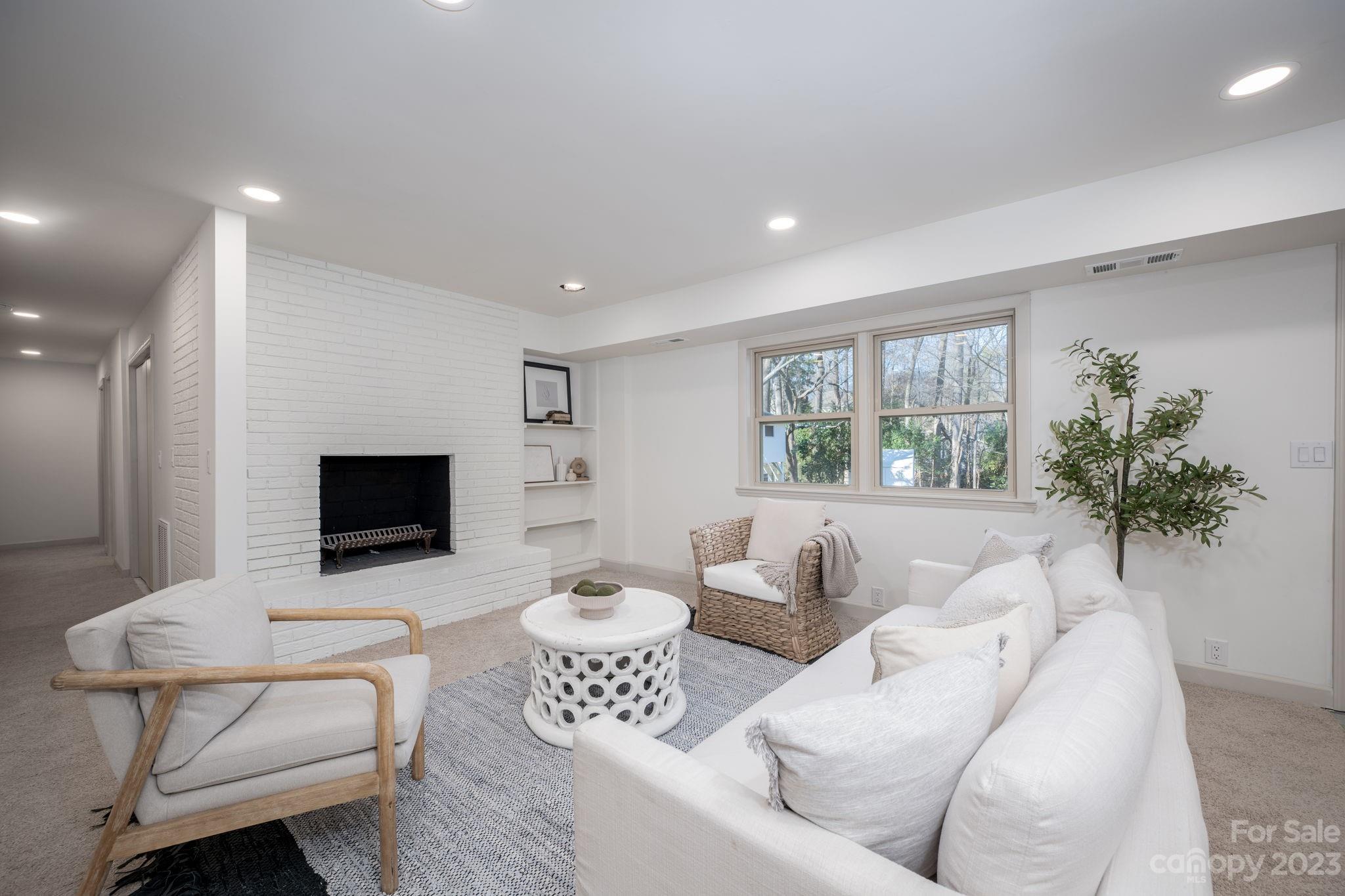 501 Boyce Road Charlotte, NC 28211 - Photo 22 of 34 Gallery Image 22