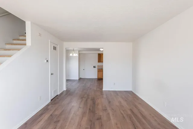 $899,990 | 700 West Idaho Avenue, Meridian, ID 83642