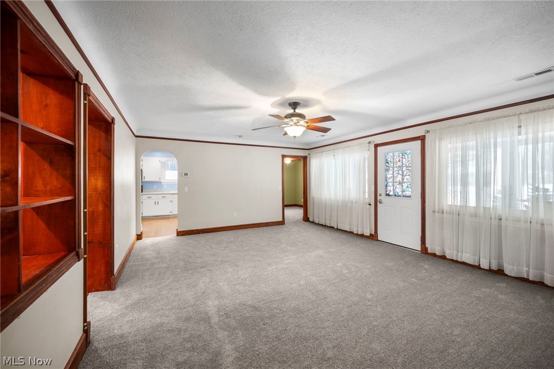 8224 Dartmoor Road Mentor, OH 44060 - Photo 7 of 28