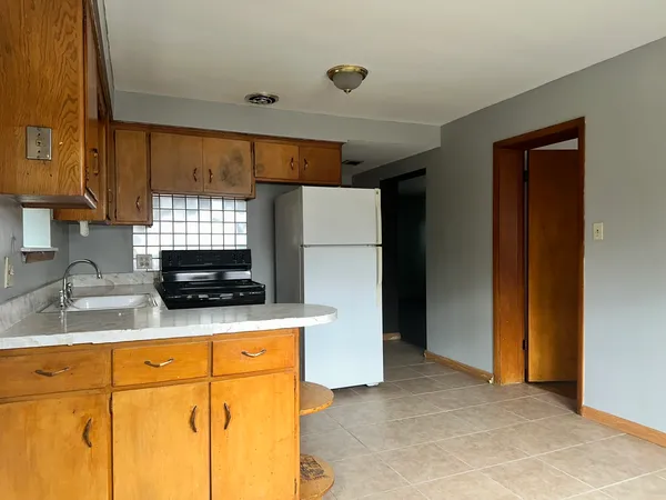 $1,200 | 6151 76th Avenue, Unit BN, Summit, IL 60501