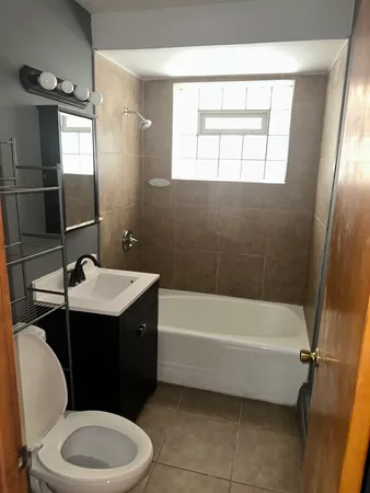 $1,200 | 6151 76th Avenue, Unit BN, Summit, IL 60501