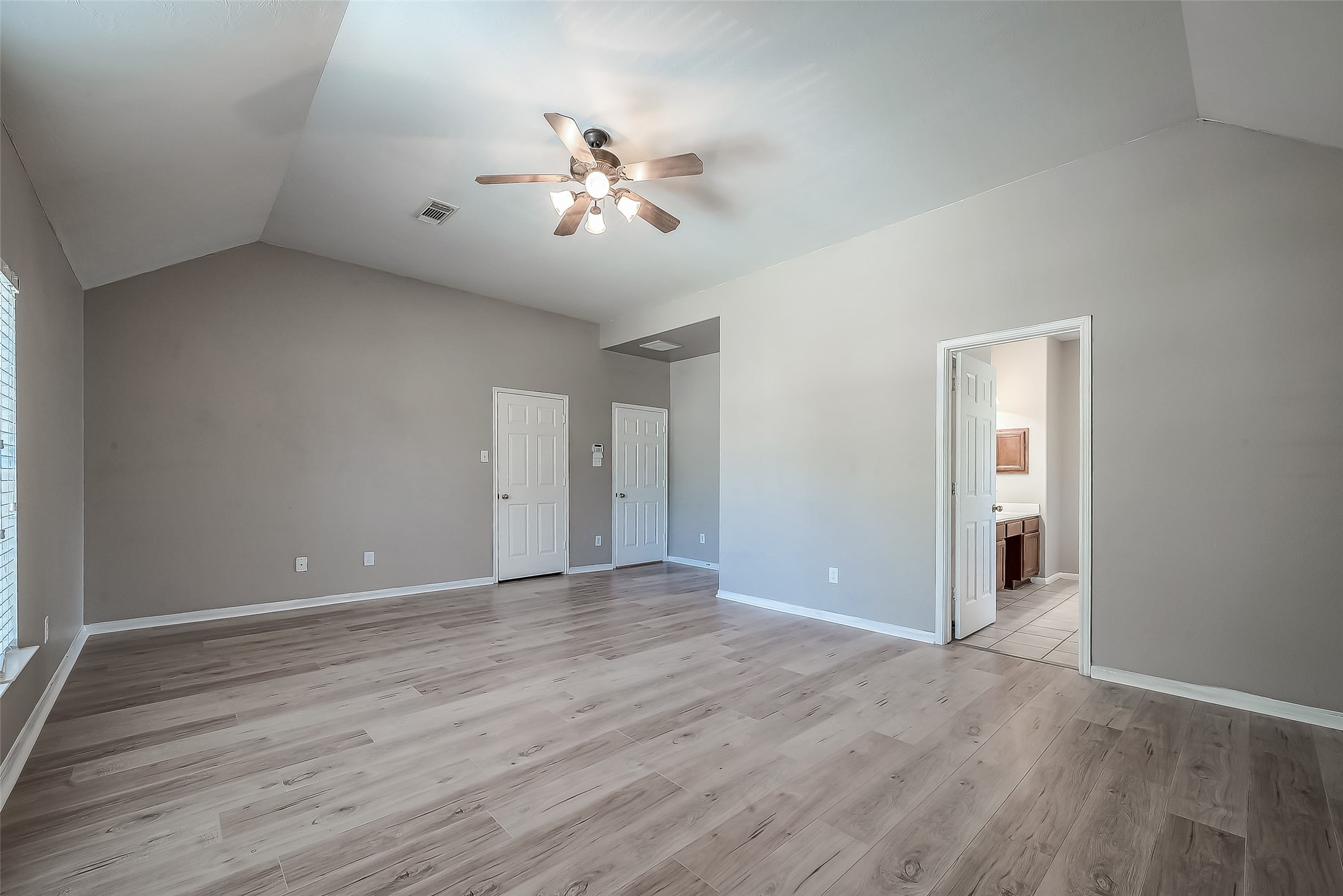 2118 Long Trail Path Court Spring, TX 77373 - Photo 21 of 27 Gallery Image 21