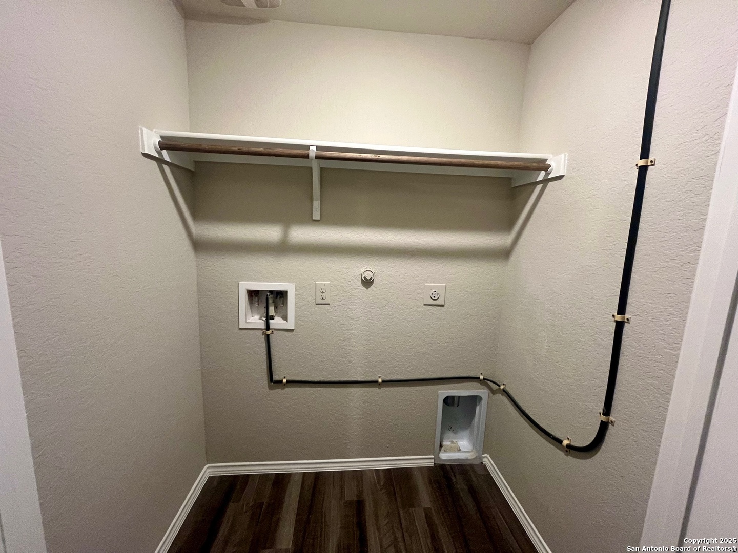 10418 Midsummer Meadow Converse, TX 78109 - Photo 18 of 24 a view of walk in closet