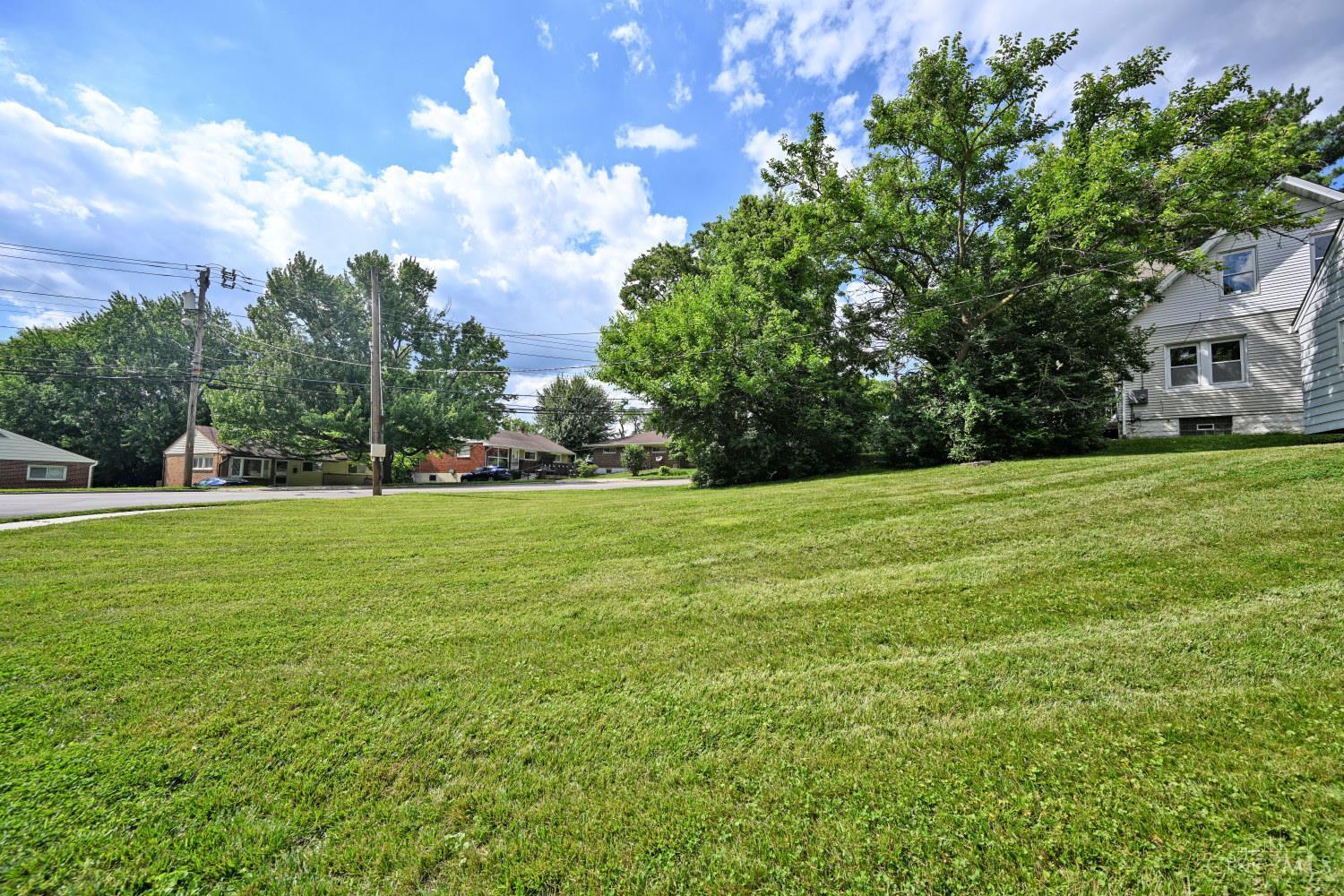 4176 Kugler Mill Road Cincinnati, OH 45236 - Photo 6 of 38