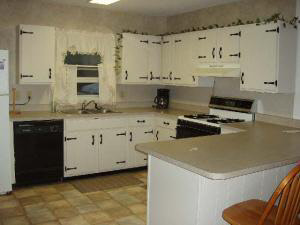 7704 South Patton Road Bloomington, IN 47401 - Photo 3 of 9