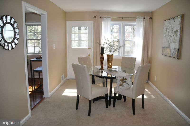 306 Tapawingo Road Southwest Vienna, VA 22180 - Photo 8 of 18 Dining Room