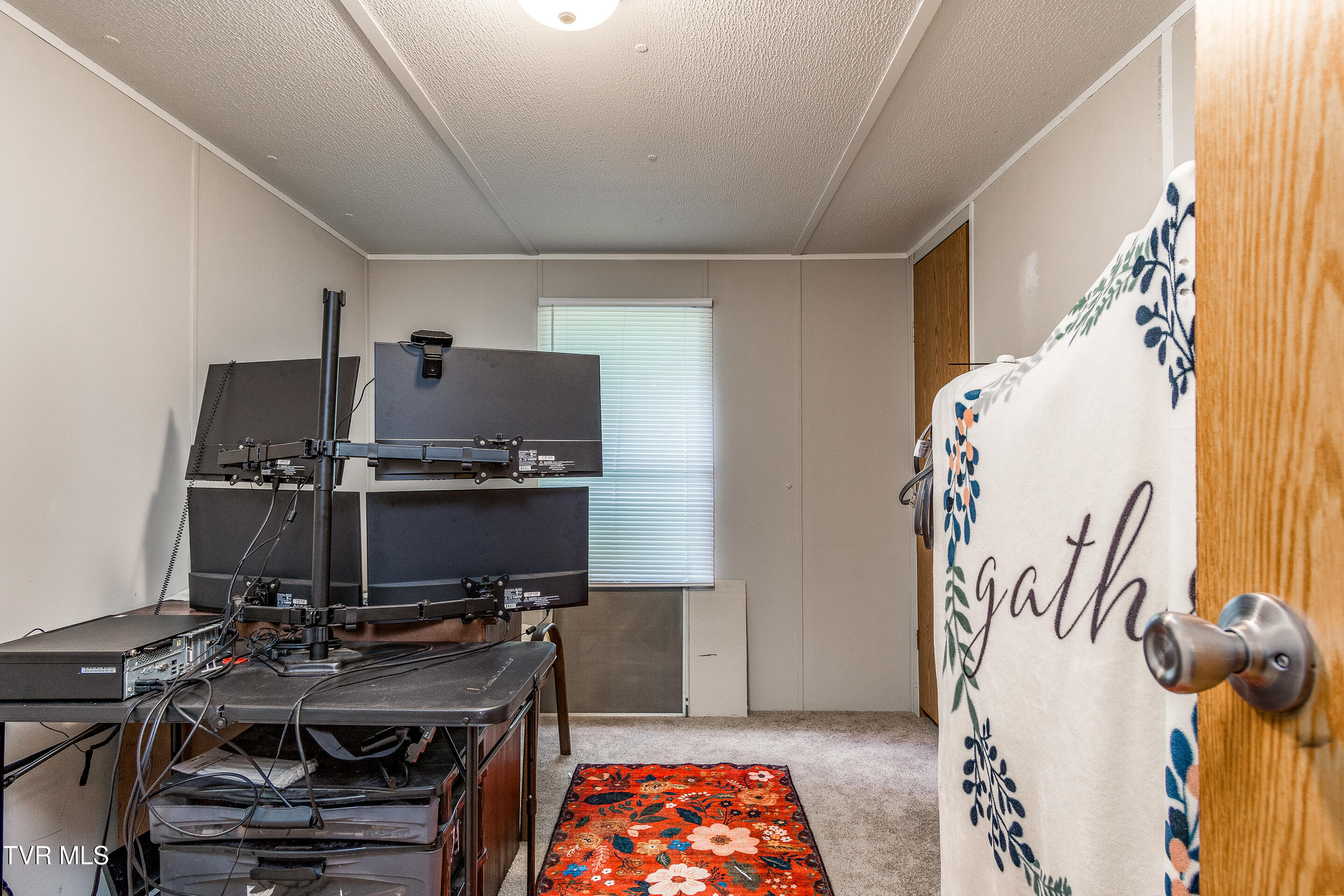 97 Davis Lane Chuckey, TN 37641 - Photo 18 of 28 interior-17