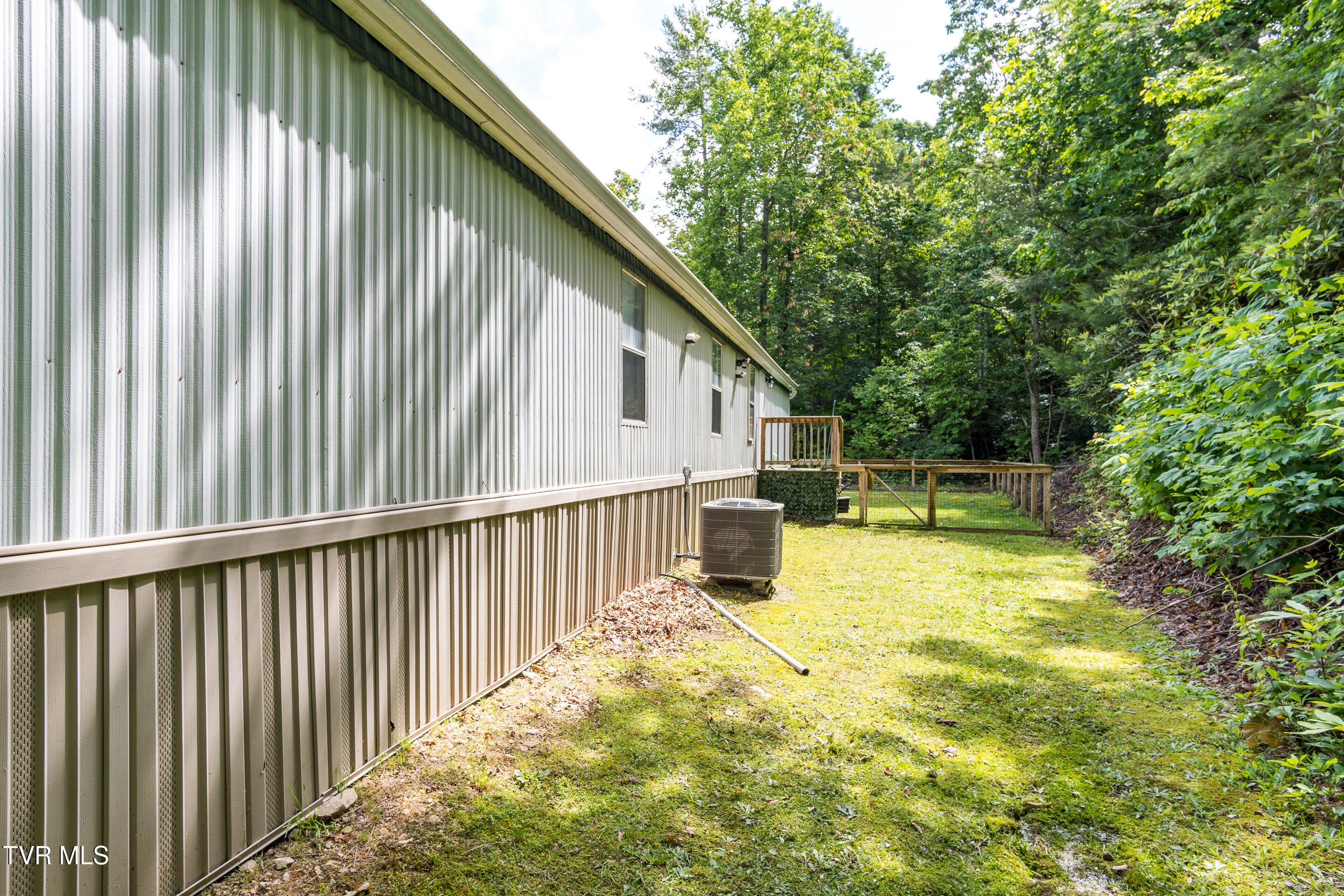 97 Davis Lane Chuckey, TN 37641 - Photo 26 of 28 exterior-9