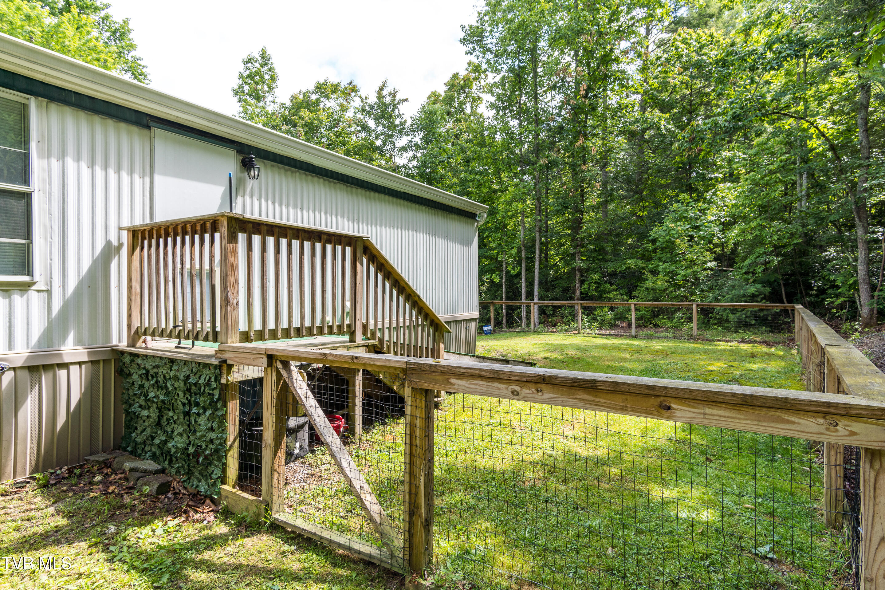 97 Davis Lane Chuckey, TN 37641 - Photo 27 of 28 exterior-10