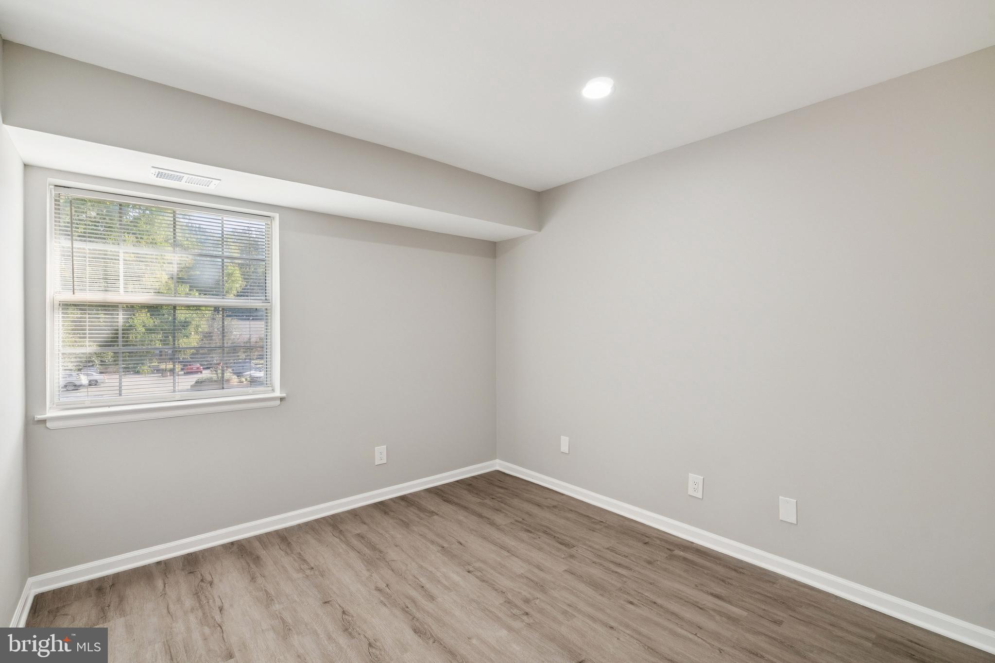 5806 Cove Landing Road, Unit 304 Burke, VA 22015 - Photo 11 of 15 Bedroom 2