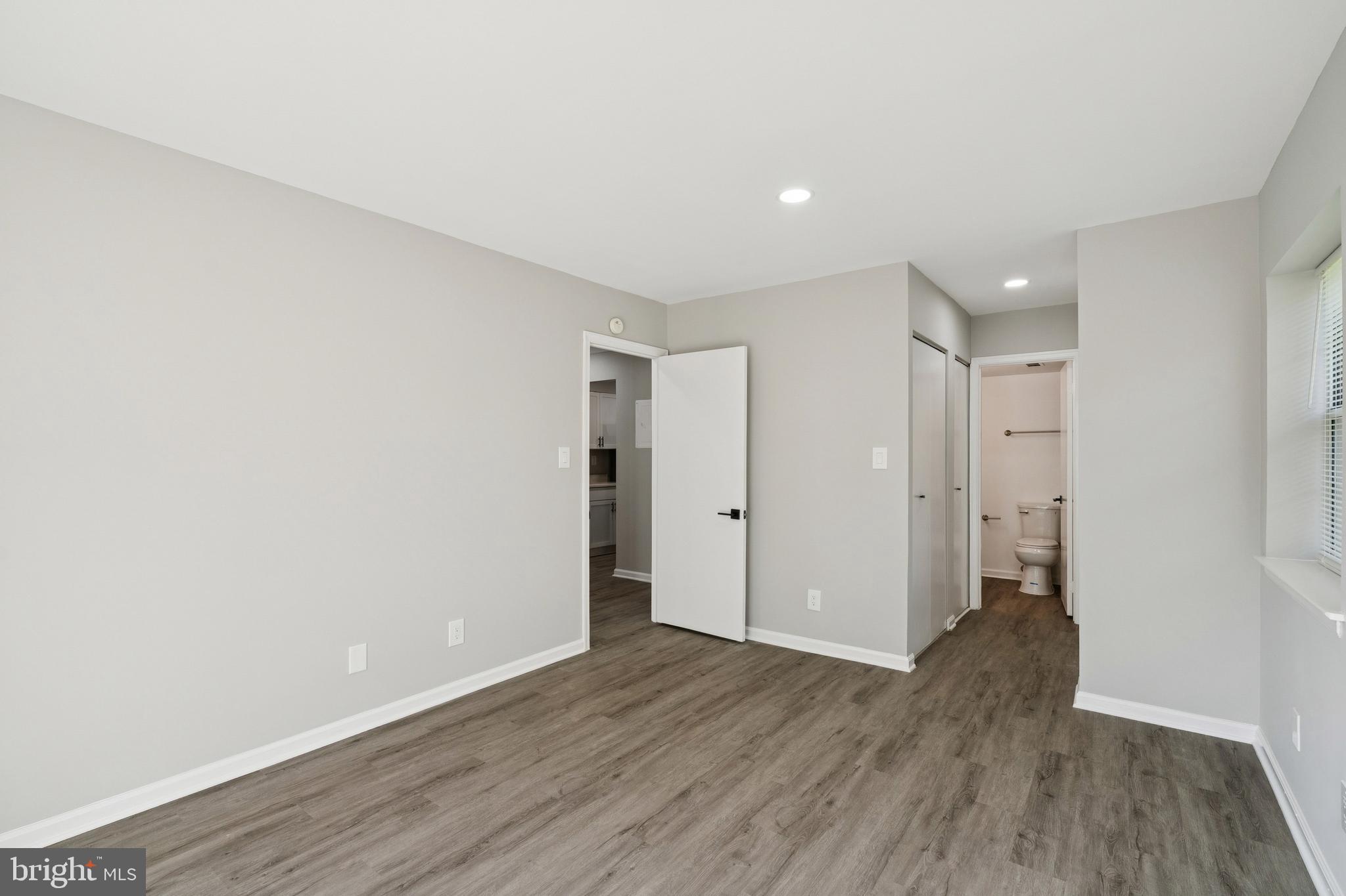 5806 Cove Landing Road, Unit 304 Burke, VA 22015 - Photo 7 of 15 Master Suite