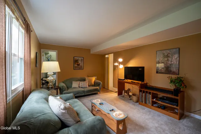 $399,900 | 27 Bellevue Street, Bethlehem, NY 12158