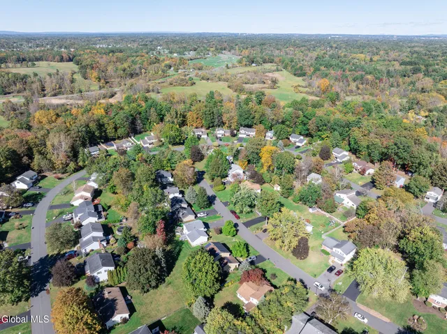 $399,900 | 27 Bellevue Street, Bethlehem, NY 12158