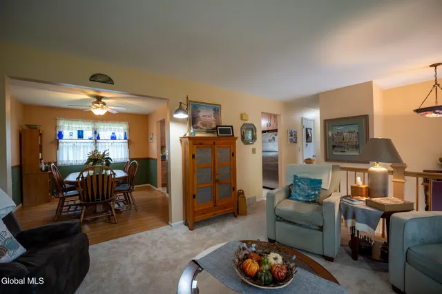 $399,900 | 27 Bellevue Street, Bethlehem, NY 12158