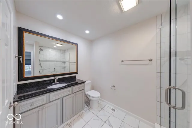 $247,500 | 6419 Bayside S Drive, Indianapolis, IN 46250