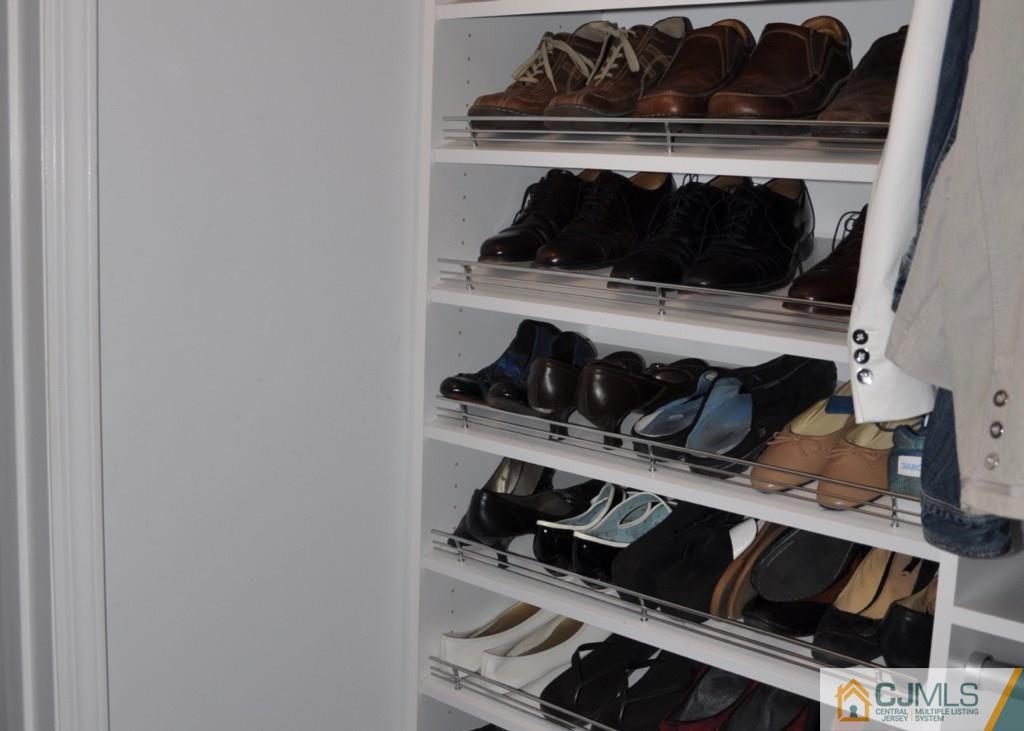 17 Woodmere Road North Brunswick, NJ 08902 - Photo 20 of 25 Gallery Image 20