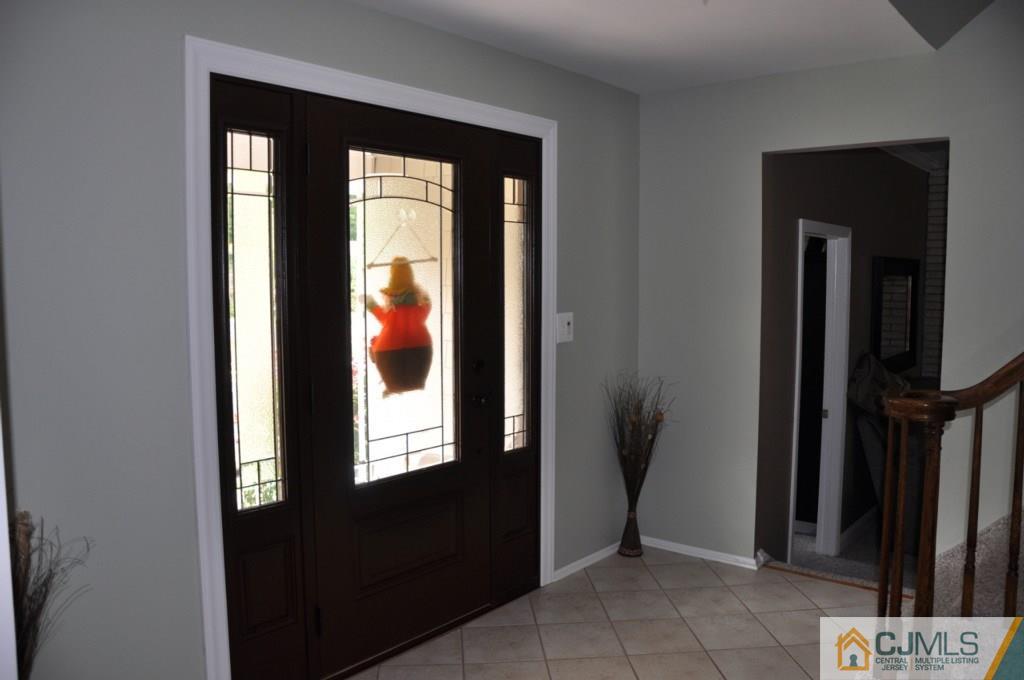 17 Woodmere Road North Brunswick, NJ 08902 - Photo 6 of 25 Gallery Image 6