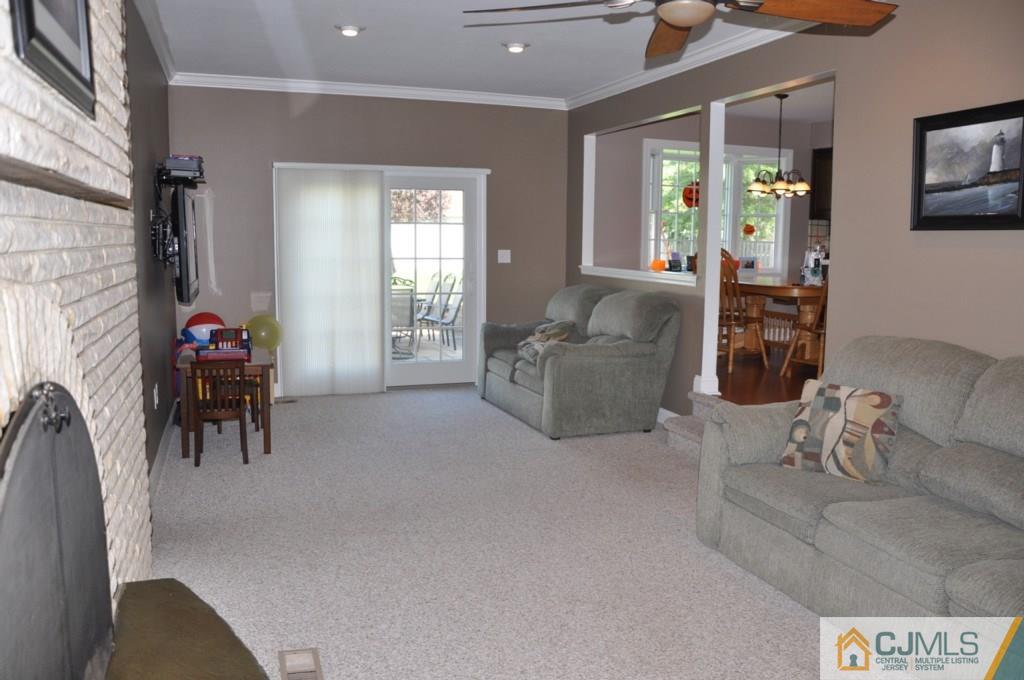 17 Woodmere Road North Brunswick, NJ 08902 - Photo 7 of 25 Gallery Image 7